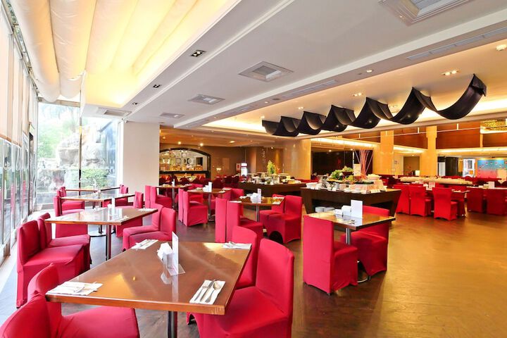 Dining 86 of 122