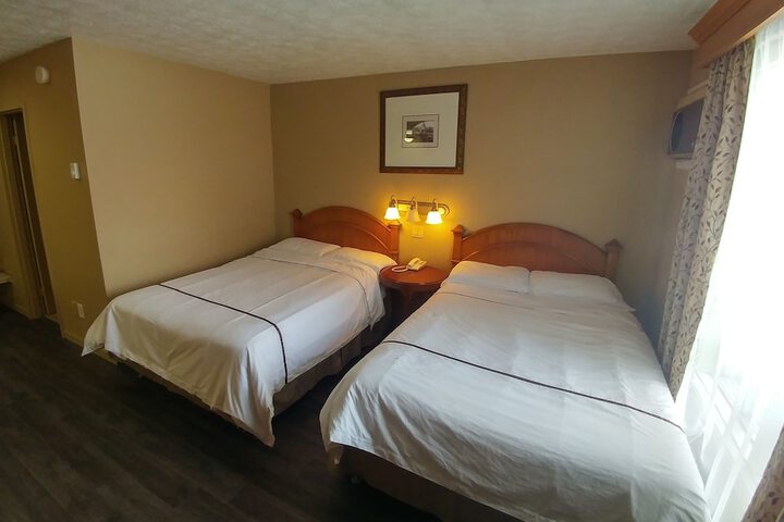 Room 2 of 38