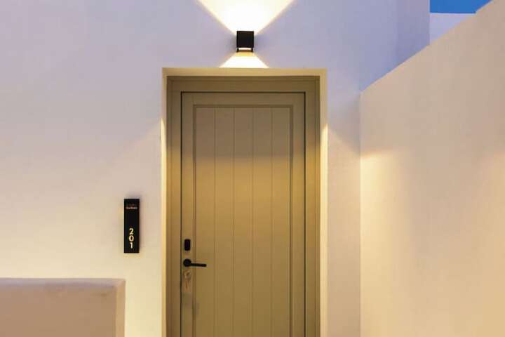Room 10 of 129