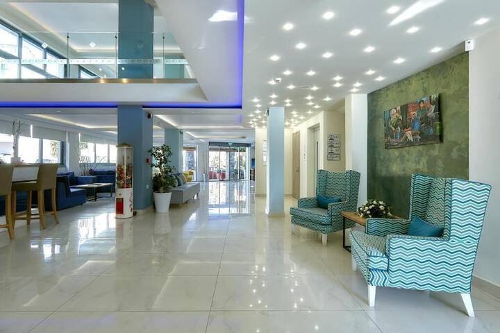 Hotel Interior 7 of 93