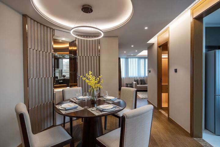 Dining Photos