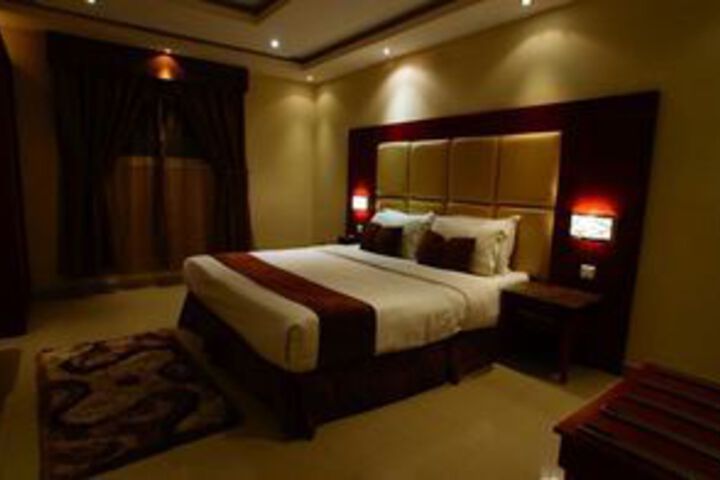 Room 6 of 20
