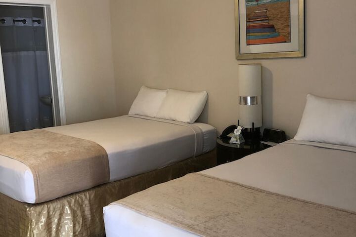 Standard Double Bed (31 of 56)