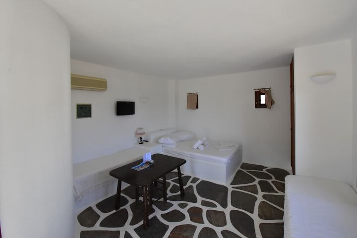 Room 45 of 101