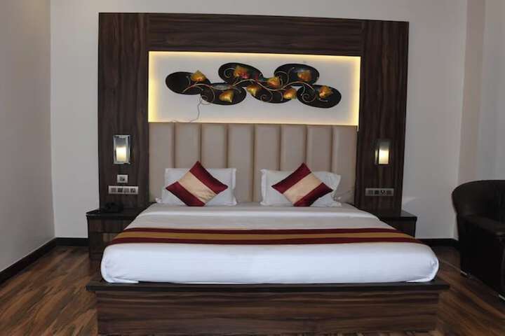 Room 16 of 46