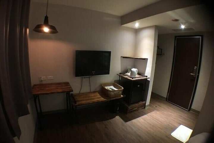 Room 40 of 50