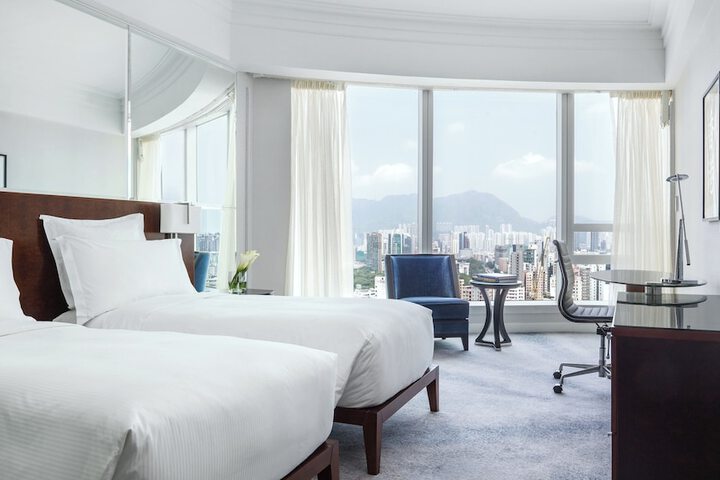 Room 42 of 135