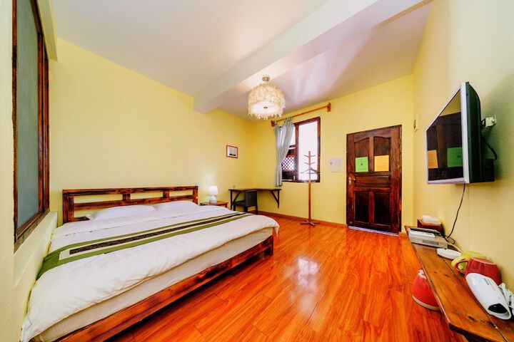 Room 3 of 30