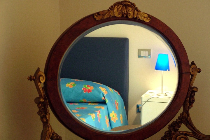 Room 16 of 39