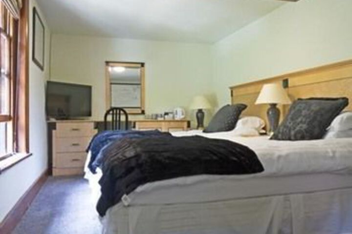 Room 16 of 30