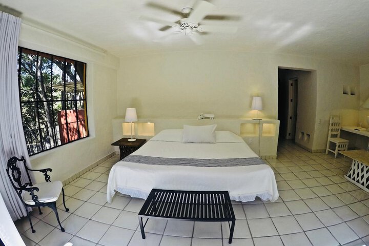 Room 14 of 64