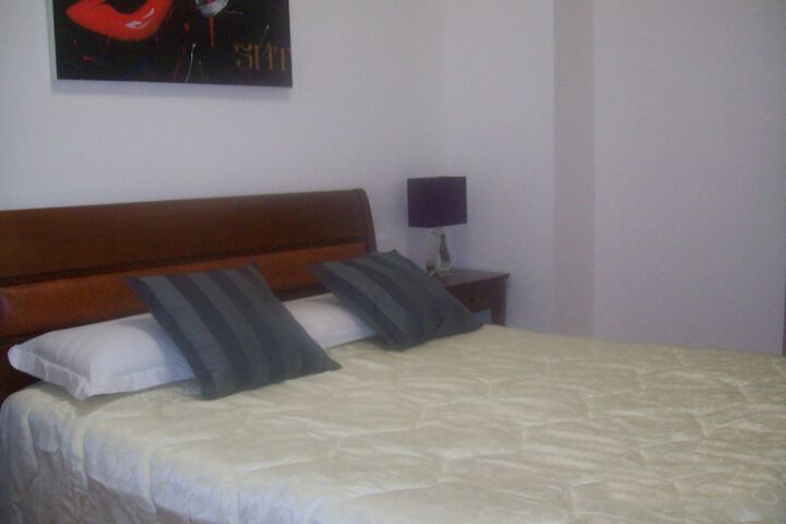 Room 9 of 48