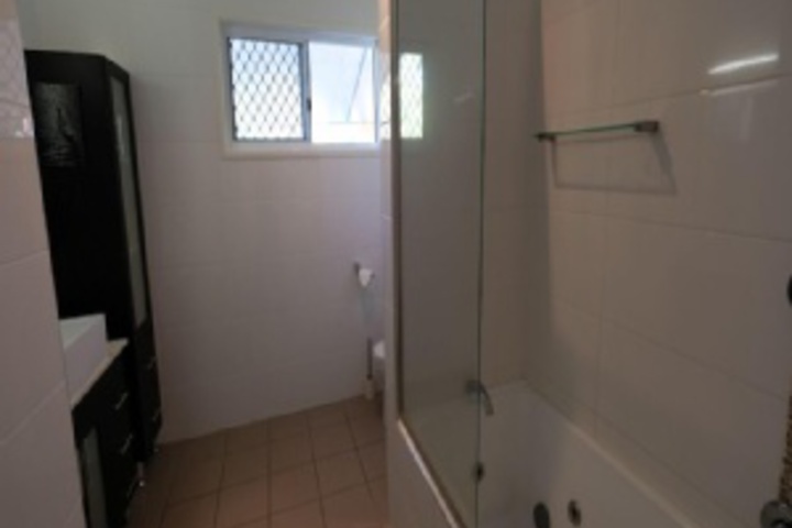 Room 153 of 192