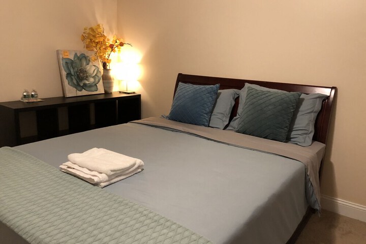 Room 6 of 46