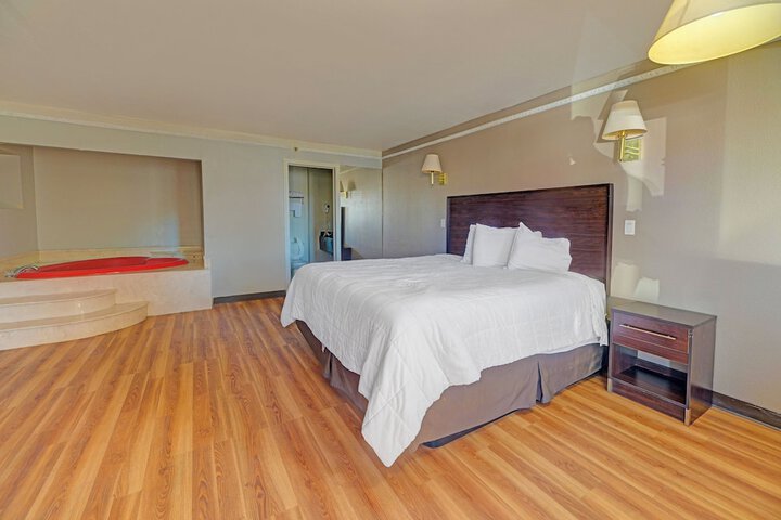 Room 26 of 46