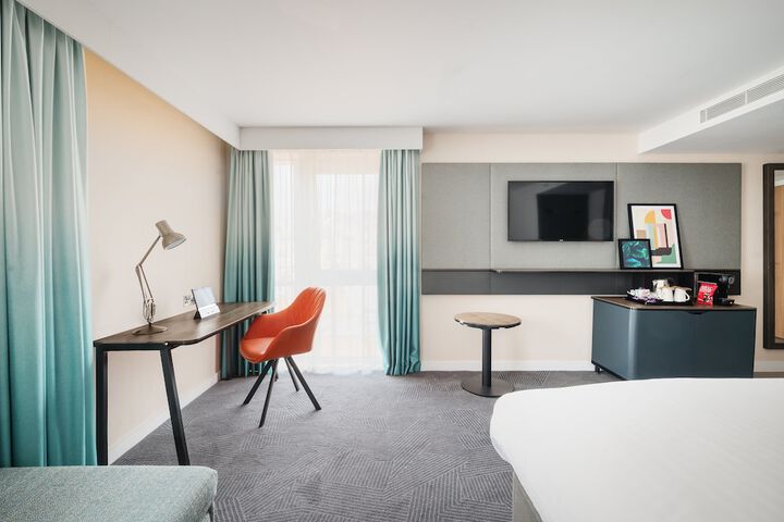 Room 16 of 71