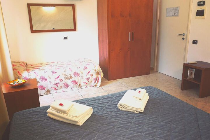 Room 21 of 64