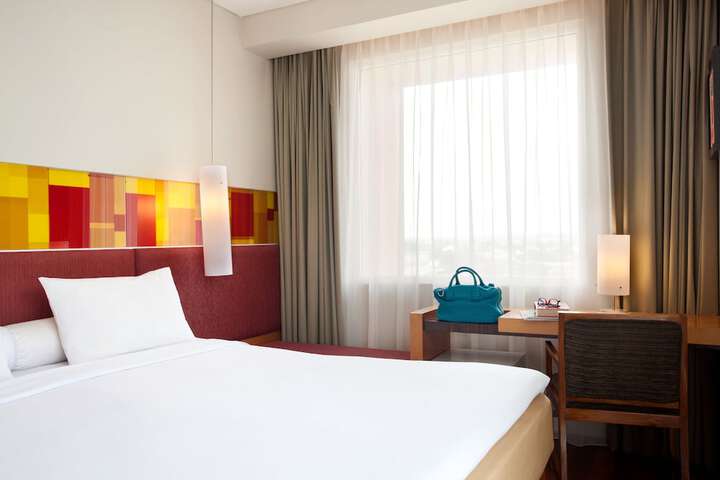 Room 7 of 50