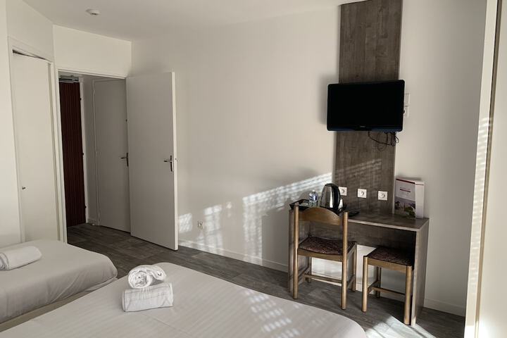 Room 8 of 20
