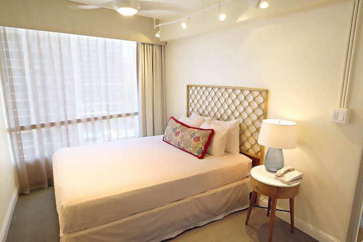 Room 25 of 82