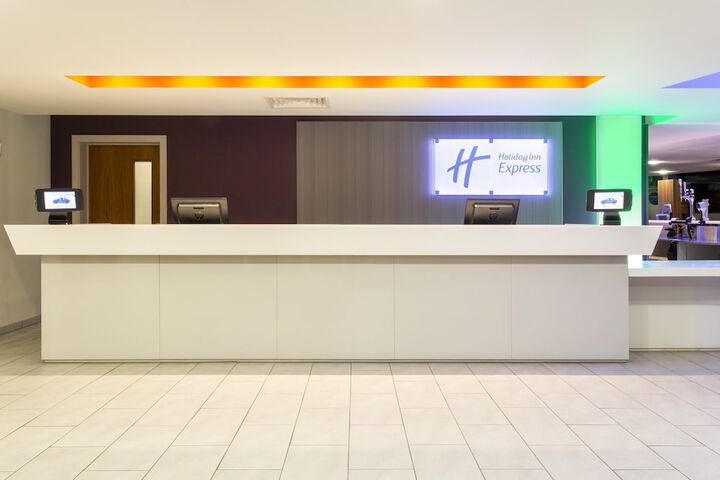 Hotel 43 of 44