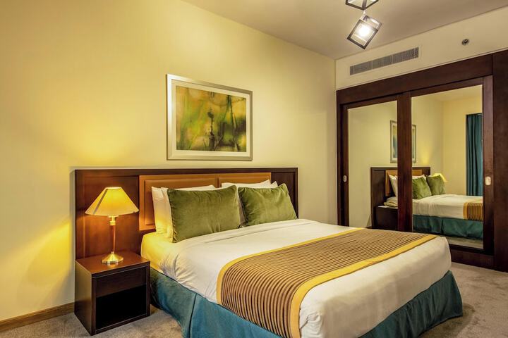 Room 25 of 133