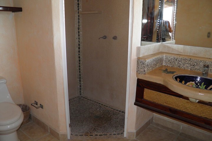Room 11 of 30