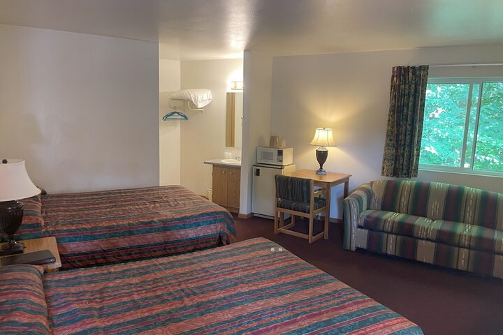 Room 13 of 75