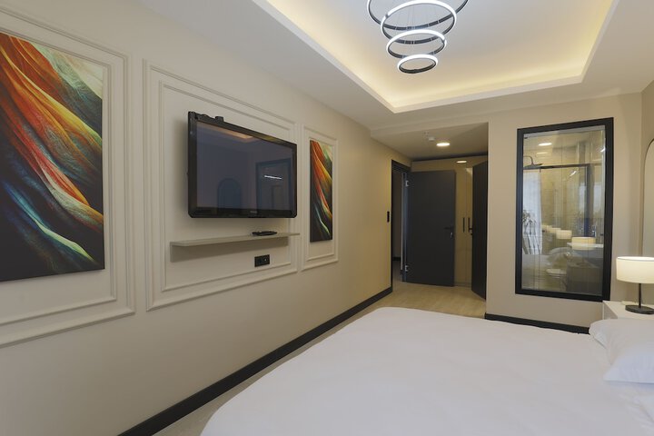 Room 7 of 67