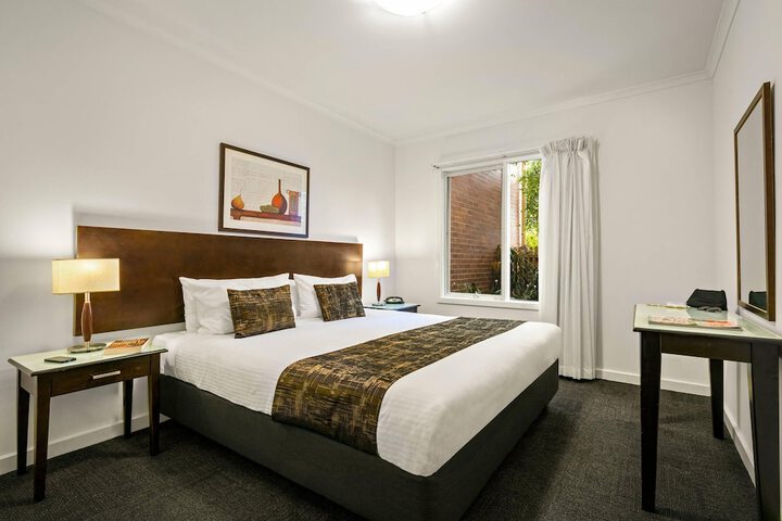 Room 32 of 56