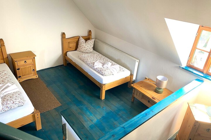 Room 25 of 53