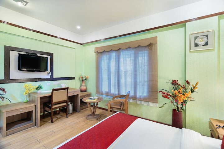 Room 16 of 36