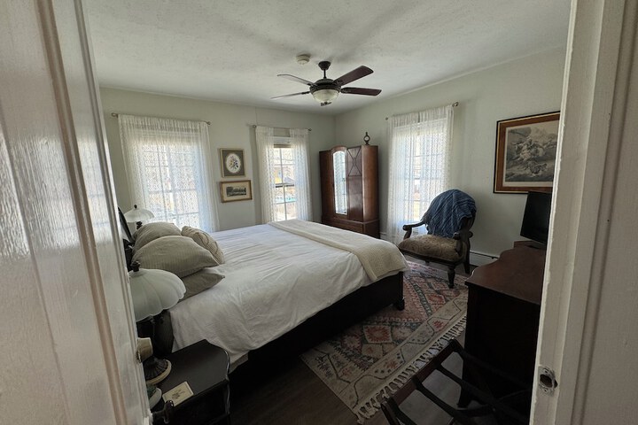 Room 11 of 53