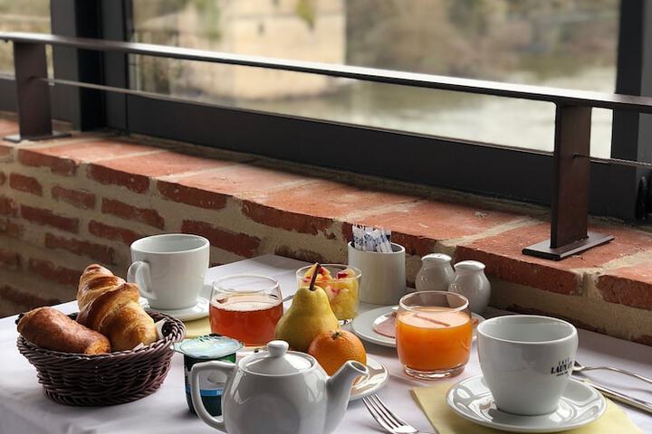 Breakfast area