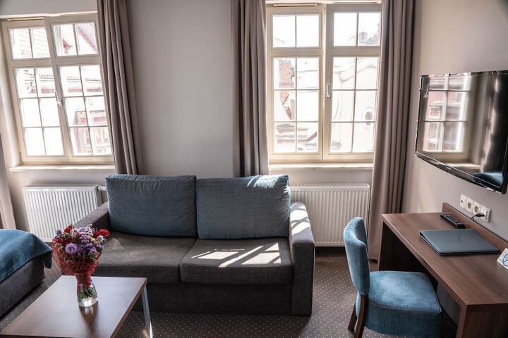 Room 35 of 94