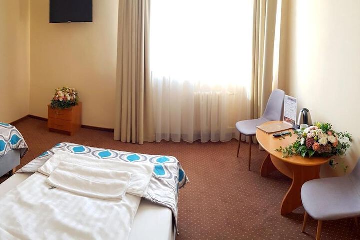 Room 18 of 50