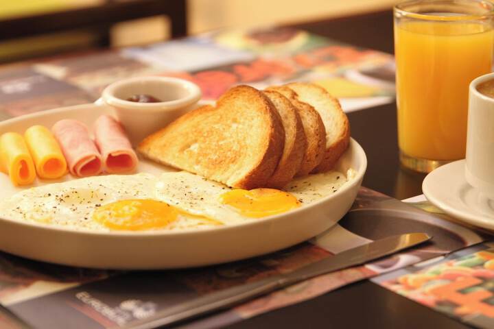 Breakfast meal