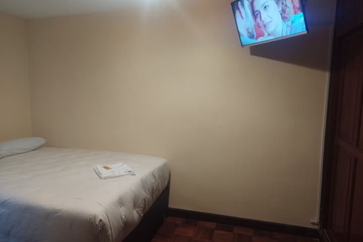 Room 10 of 17