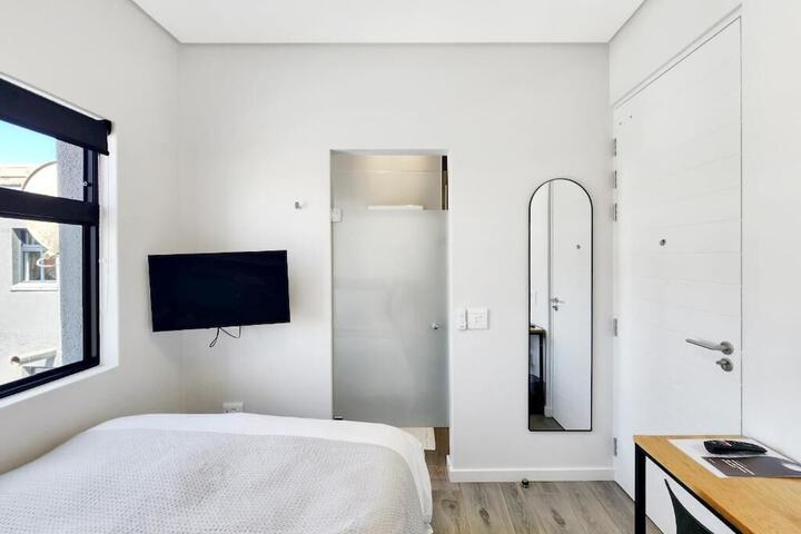 Room 25 of 44