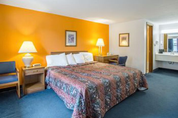 Room 34 of 44