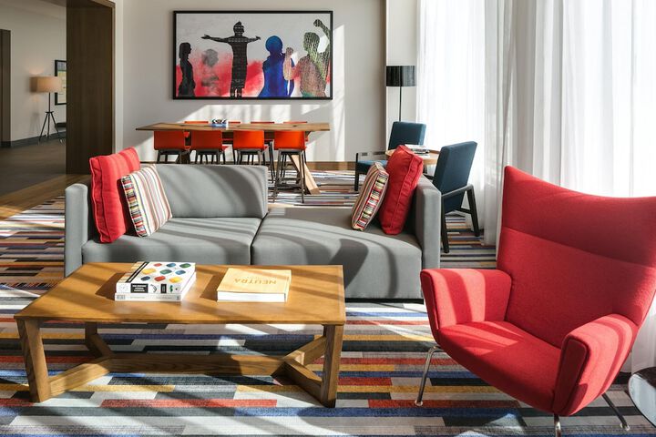 Guest Lobby