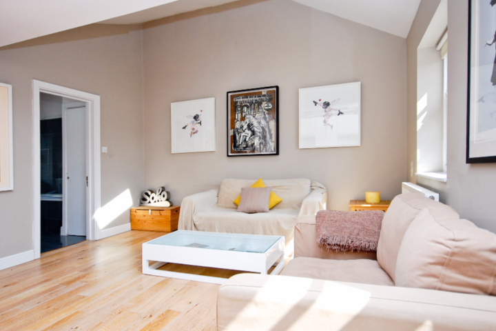 Suite 4 of 5