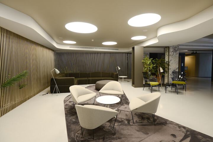 Guest Lobby