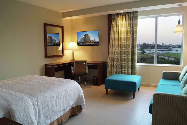 Room 21 of 83