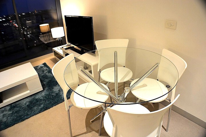 Room 8 of 17
