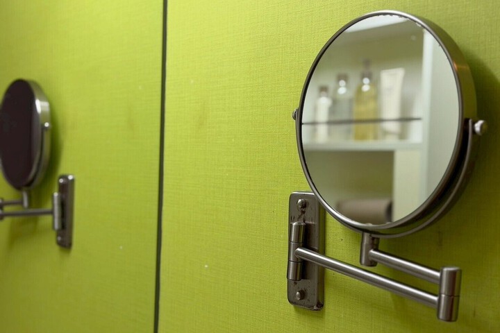 Room 141 of 257