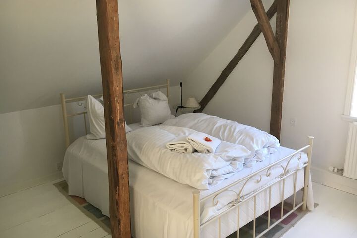 Room 14 of 40