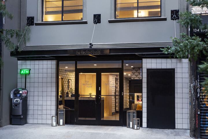 Hotel Entry