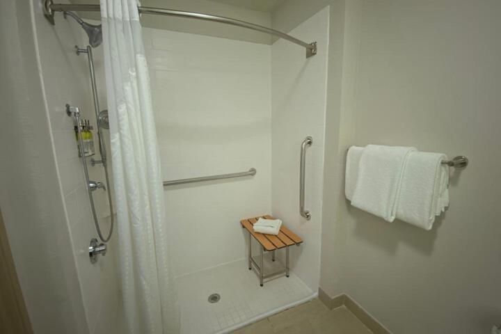 Double Accessible Queen Size Bed (1 of 4)