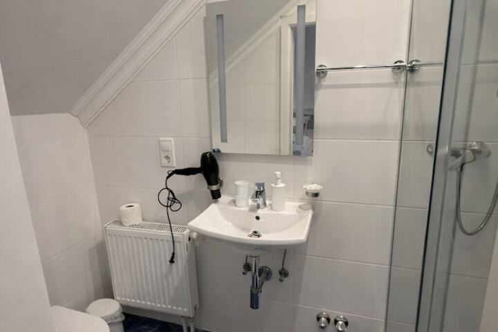 Room 12 of 13